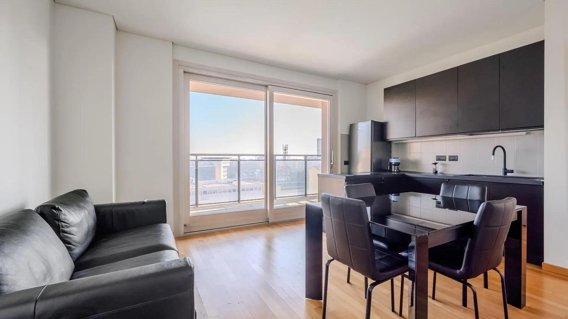 Giax Tower Luxury Oasis Appartement Milaan